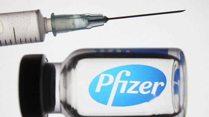 Ученые не могут понять причину аллергии после прививок Pfizer от коронавируса