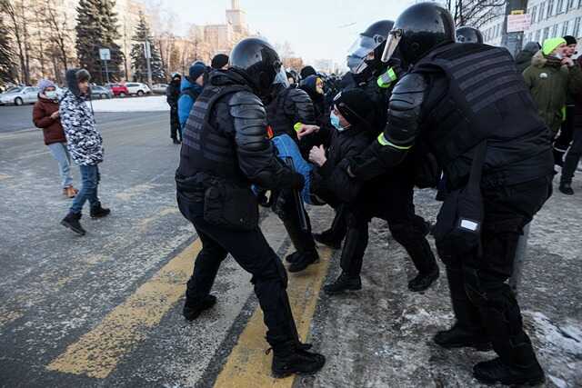 В Челябинске суд взыскал с участников митинга за Навального ₽2,1 млн в пользу ГУ МВД