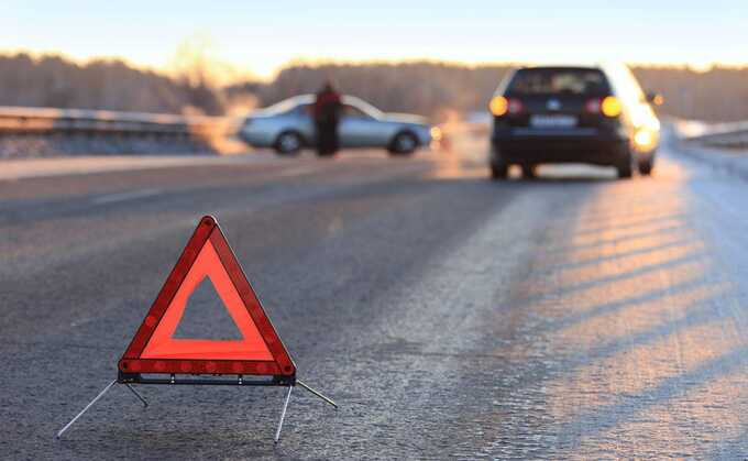 В Дагестане произошло ДТП, когда водитель автомобиля потерял управление на большой скорости